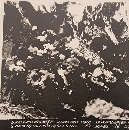A black and white photo of a mountain

AI-generated content may be incorrect.