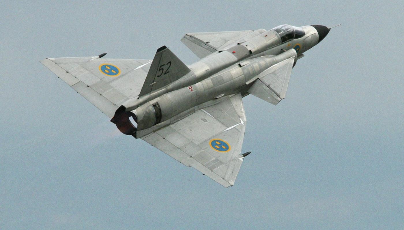 Saab viggen fighter bomber jet aircraft 