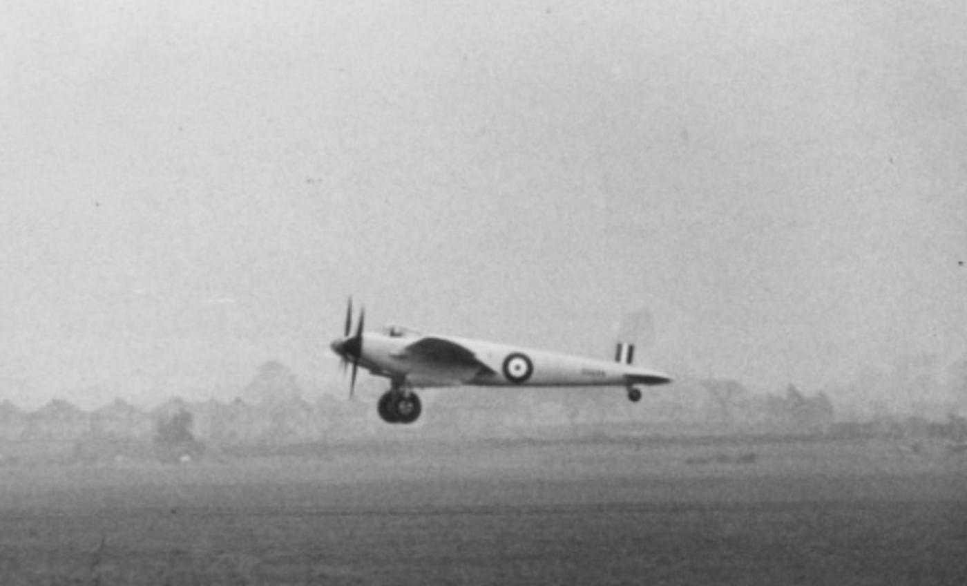 De havilland mosquito first flight 