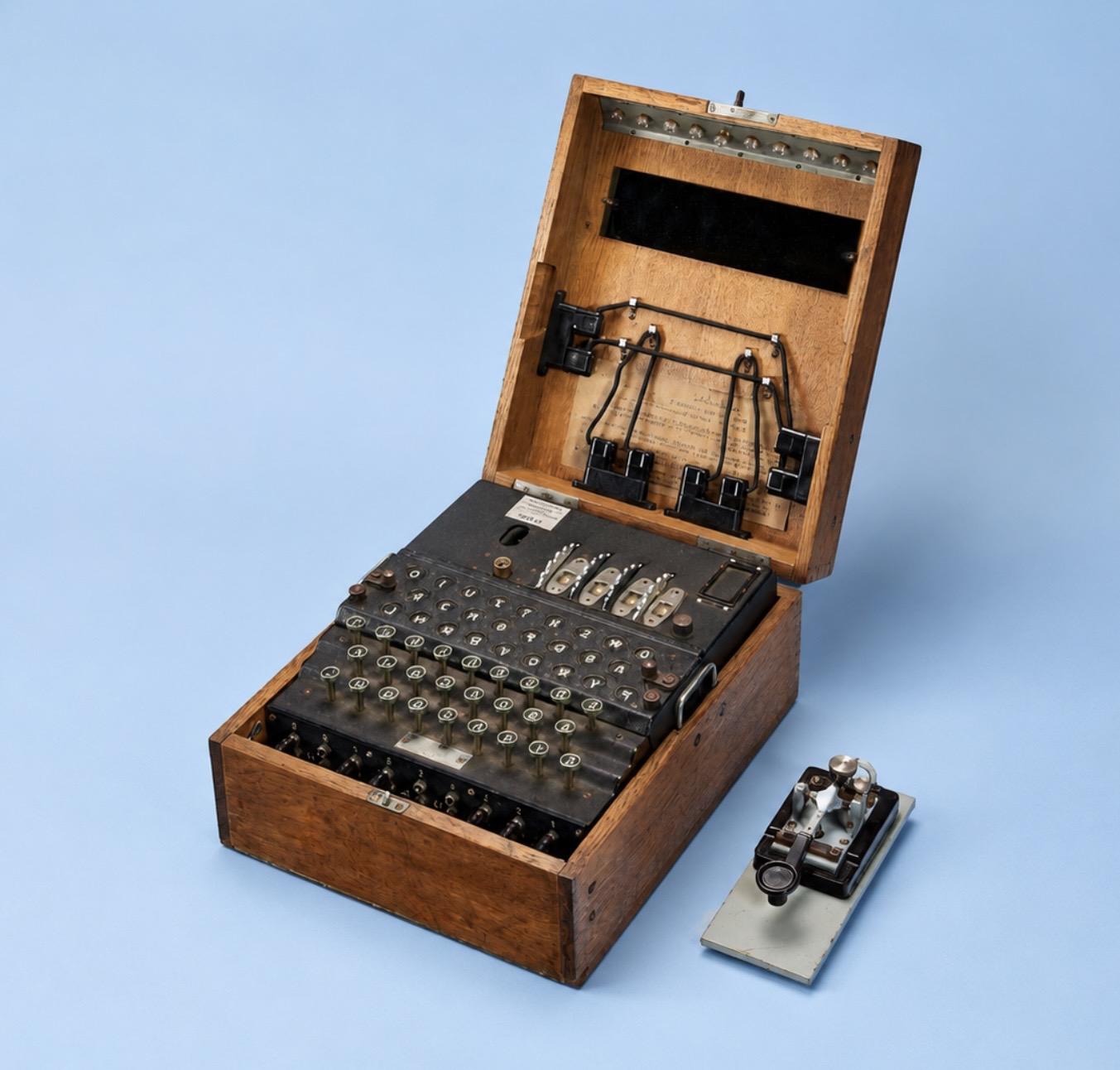 Kriegsmarine enigma machine 