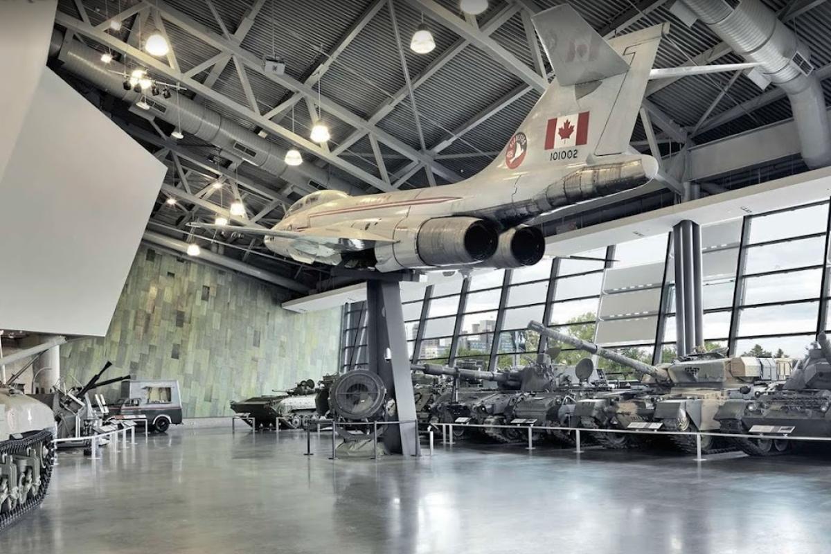 Fighter jet 