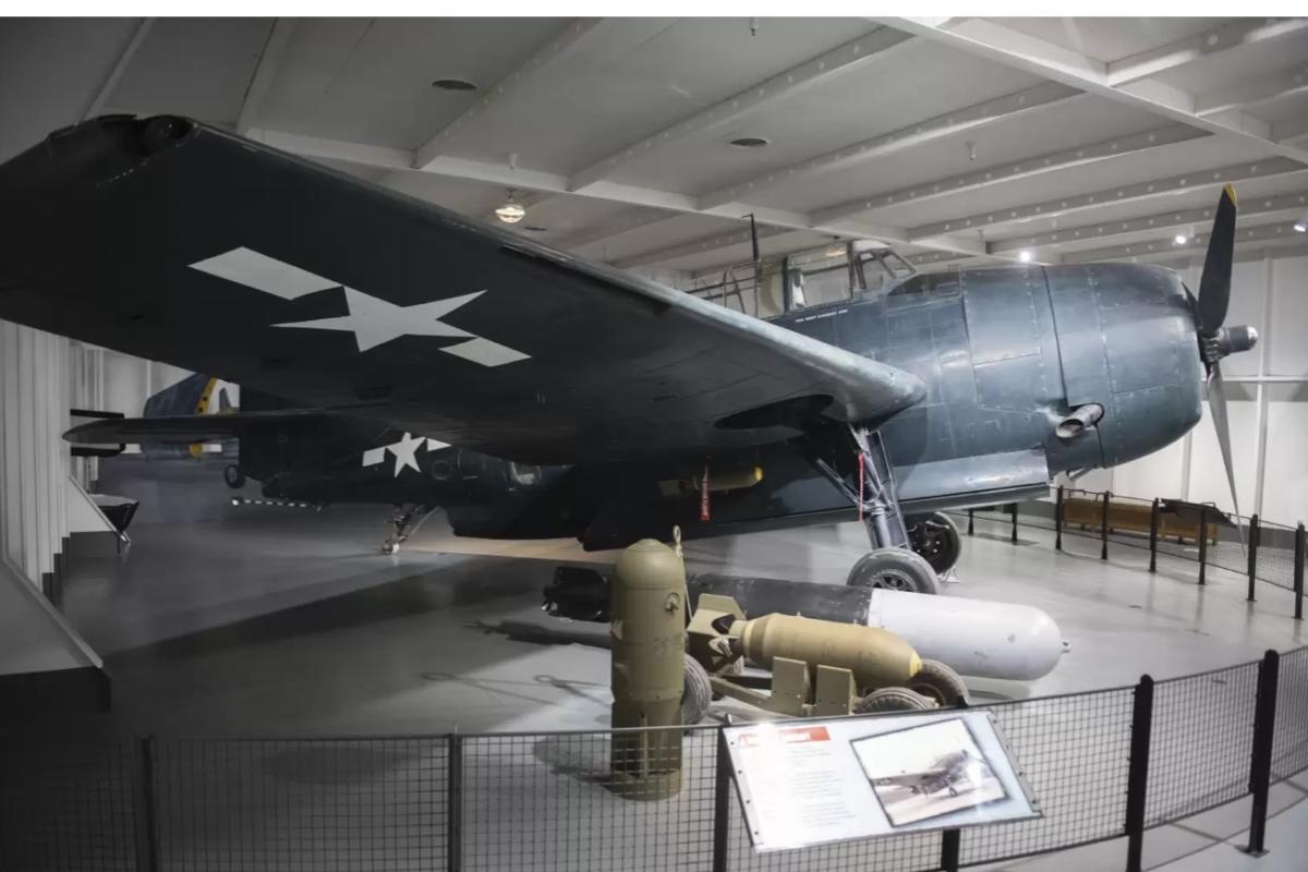 Torpedo plane
