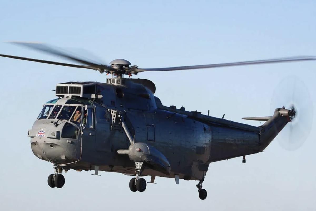 Sea king helicopter 