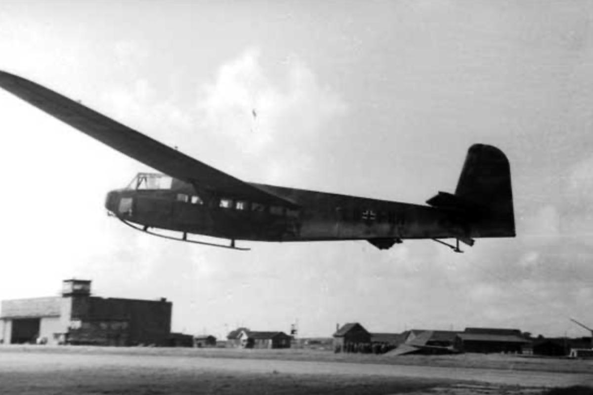 German ww2 glider dfs230 airborne assault troop landings