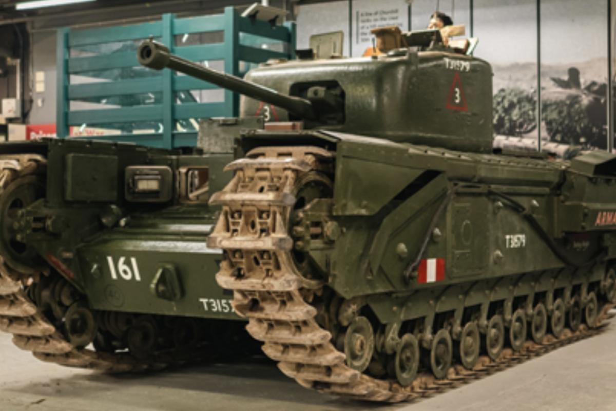 Churchill tank ww2 British weapons 