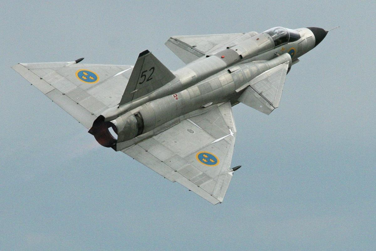 Saab viggen fighter bomber jet aircraft 