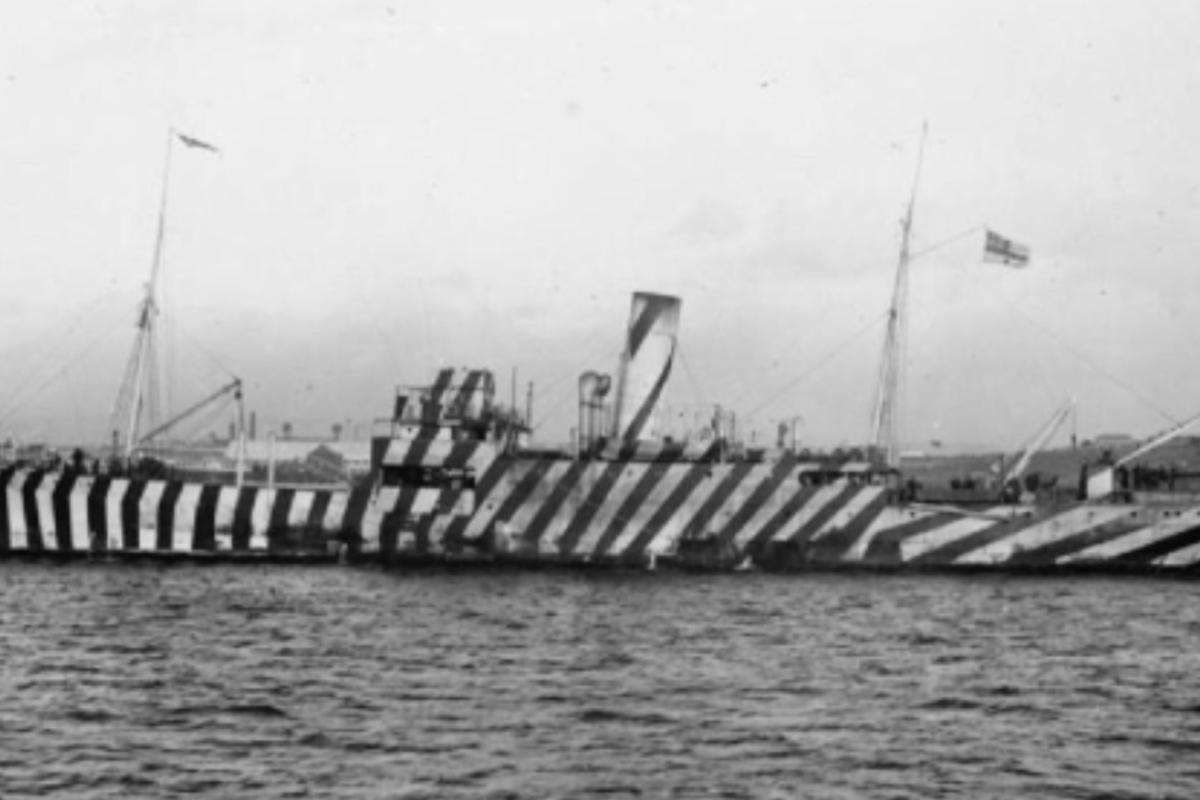 Dazzle camouflage ship designs 