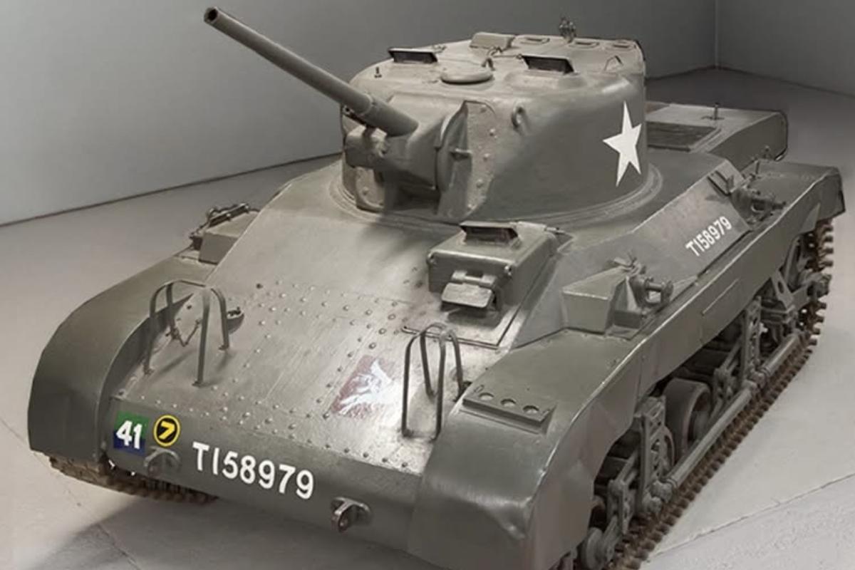 Airborne tank m22
